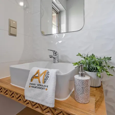 Goralskie Anna Maria Prázdninový dům